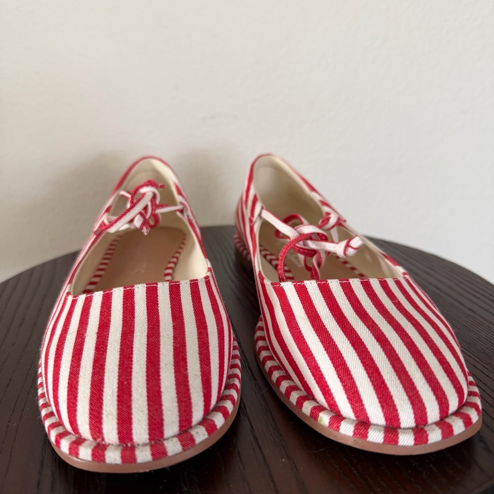 Red & White Striped Women's Ballet Flats - Picture 3 of 6